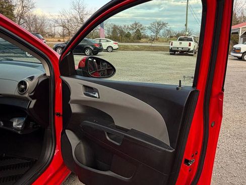 Used 2015 Chevrolet Sonic LT image 12