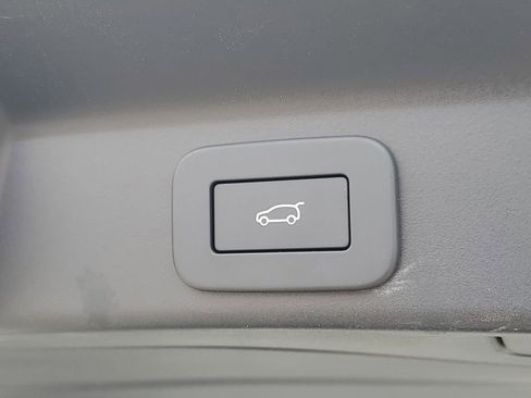 New 2026 Jaguar F-PACE R-Dynamic S image 8