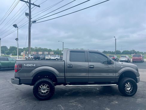 Used 2014 Ford F150 XLT w/ XLT Chrome Package AWD/4WD image 4