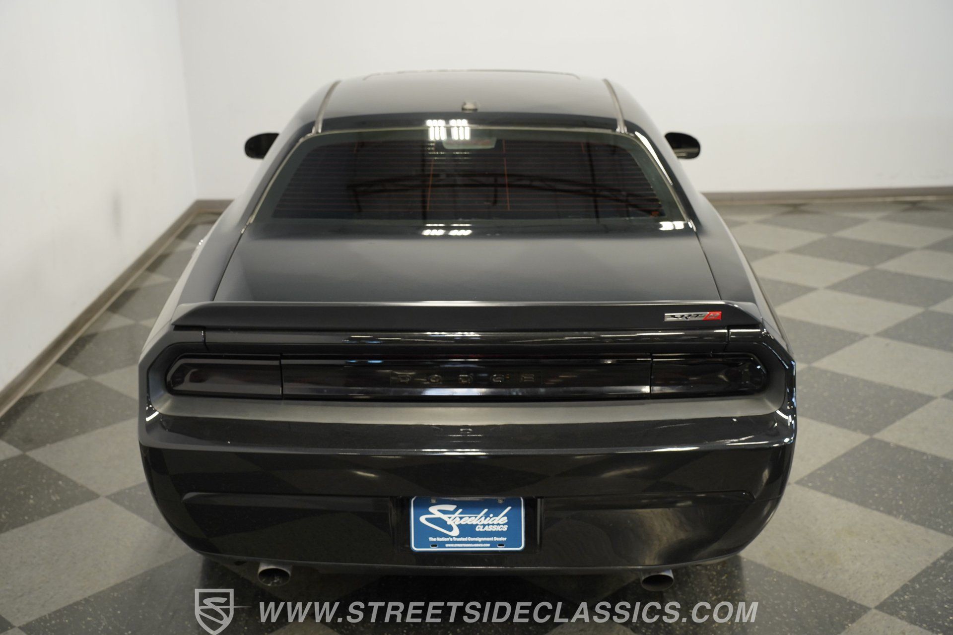Used 2010 Dodge Challenger SRT8 w/ SRT Option Group II RWD image 27