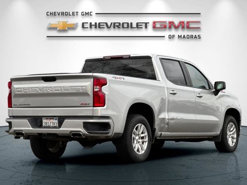 Used 2021 Chevrolet Silverado 1500 RST image 3