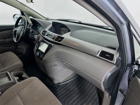 Used 2016 Honda Odyssey SE image 29