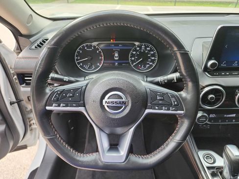 Used 2021 Nissan Sentra SR FWD image 14
