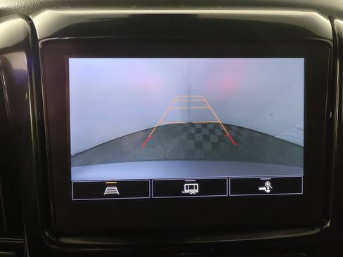 Used 2023 Chevrolet Traverse LT w/ Midnight/Sport Edition image 41