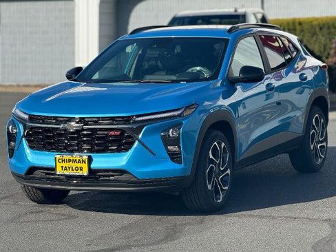 New 2025 Chevrolet Trax RS w/ Sunroof Package image 11