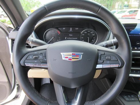 Used 2023 Cadillac CT5 Luxury RWD image 21
