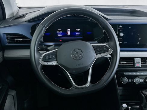 Used 2024 Volkswagen Taos SE image 17