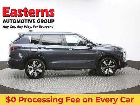 Used 2025 Mitsubishi Outlander SE AWD/4WD image 44