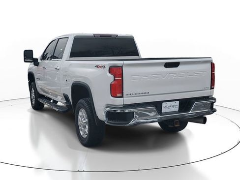 Used 2024 Chevrolet Silverado 2500 LTZ w/ LTZ Convenience Package image 3