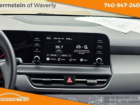 Used 2024 Kia Seltos LX AWD/4WD image 9