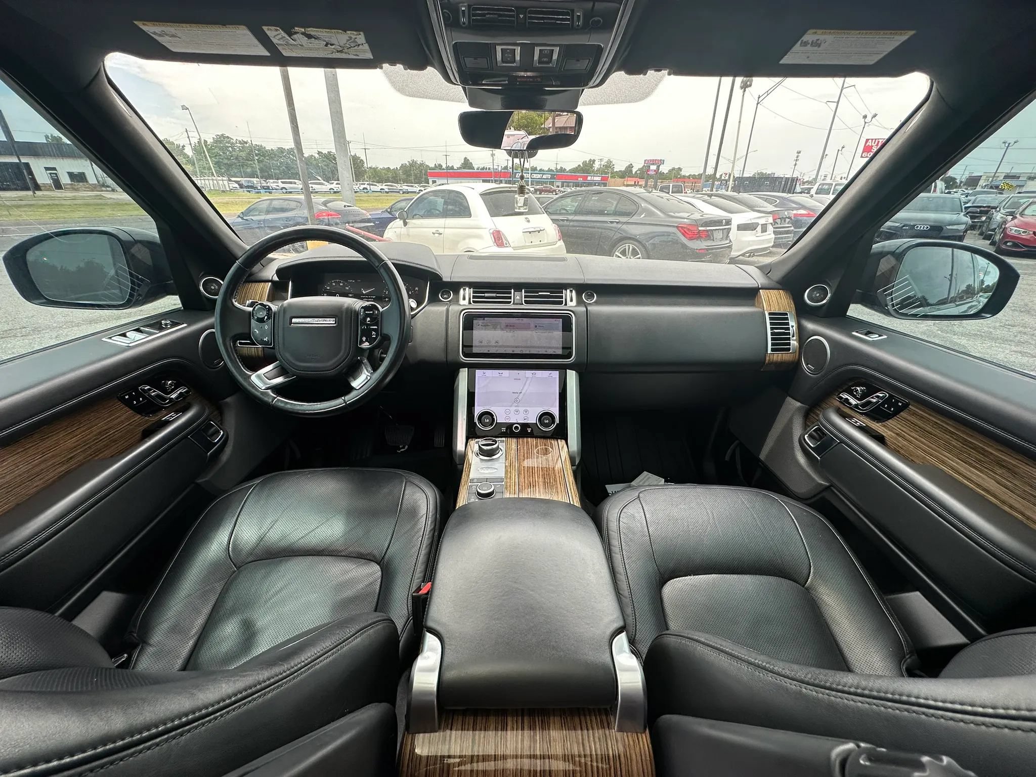 Used 2018 Land Rover Range Rover HSE AWD/4WD image 11
