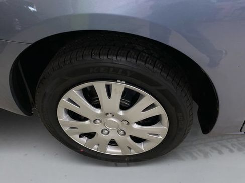 Used 2006 Toyota Matrix AWD image 19