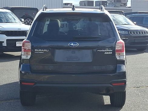 Used 2017 Subaru Forester 2.5i Premium w/ All-Weather Package image 6