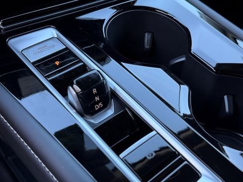 New 2026 Volkswagen Atlas SE image 25