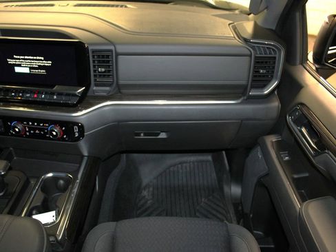 Used 2025 Chevrolet Silverado 1500 LT Trail Boss w/ Convenience Package II image 30