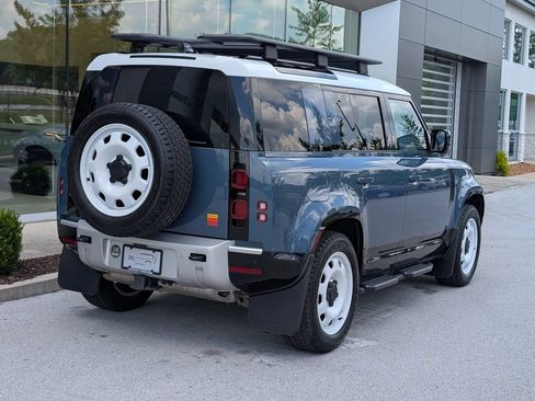 Used 2025 Land Rover Defender 110 S AWD/4WD image 7
