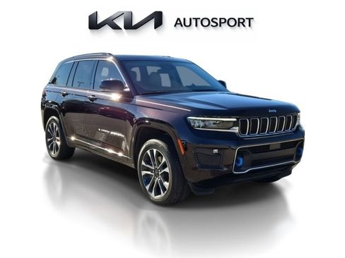Used 2022 Jeep Grand Cherokee Overland image 3