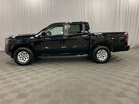 Used 2024 Nissan Frontier SV image 14