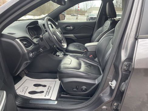 Used 2019 Jeep Cherokee High Altitude image 11