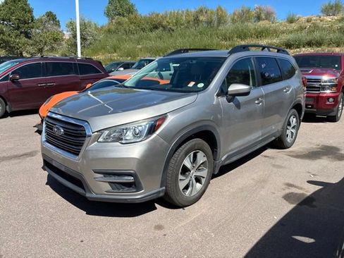 Used 2019 Subaru Ascent Premium AWD/4WD image 2