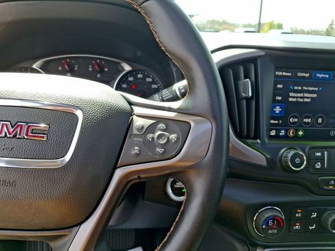 Used 2024 GMC Terrain AT4 w/ Tech Package AWD/4WD image 18