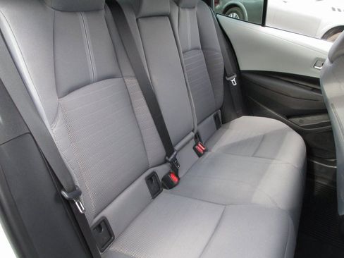 Used 2025 Toyota Corolla SE image 15