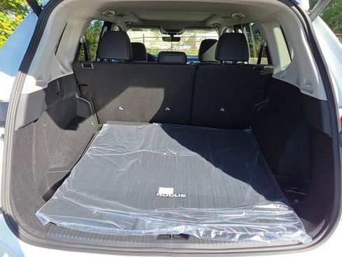 New 2026 Nissan Rogue SV w/ SV Premium Package image 24