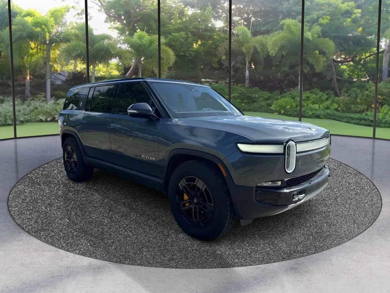 Used 2023 Rivian R1S Adventure Quad AWD/4WD image 3