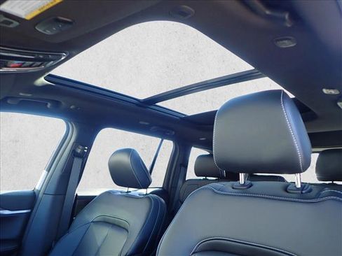 New 2026 Jeep Grand Cherokee Limited image 15