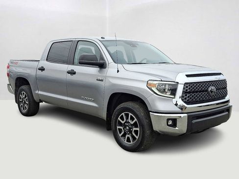 Used 2018 Toyota Tundra SR5 image 5
