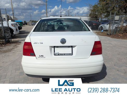 Used 2002 Volkswagen Jetta GL image 4