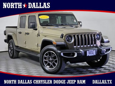 Used 2020 Jeep Gladiator Overland w/ Popular Equipment Package image 1