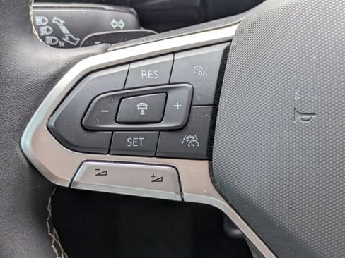 Certified 2024 Volkswagen Atlas SE FWD image 24