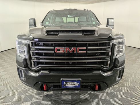 Used 2020 GMC Sierra 2500 AT4 w/ Technology Package image 2