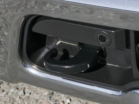 Used 2023 Nissan Titan SV w/ SV Convenience Package image 42