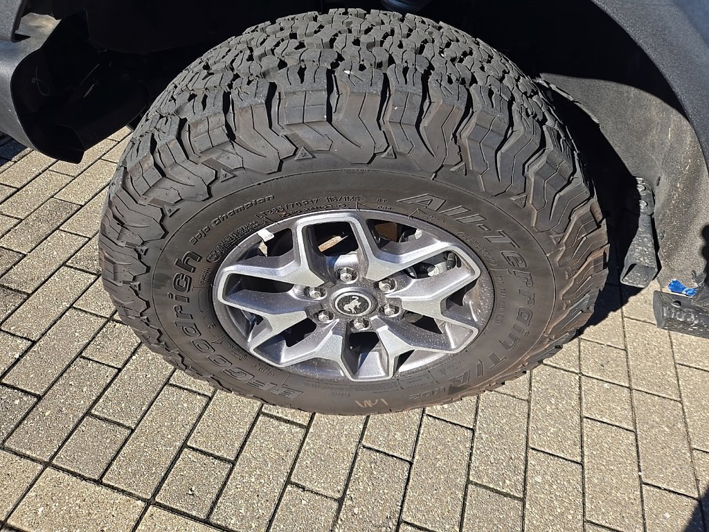 Used 2025 Ford Bronco Badlands AWD/4WD image 10