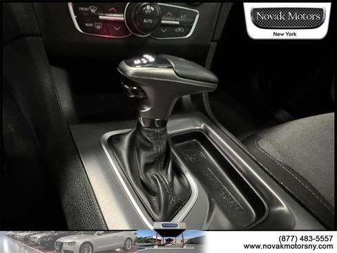 Used 2021 Dodge Charger SXT w/ Driver Convenience Group image 17