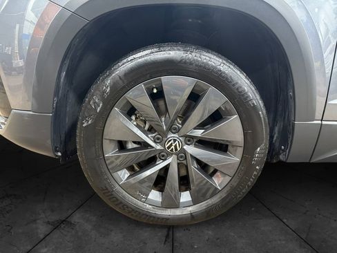 Used 2022 Volkswagen Taos S image 14