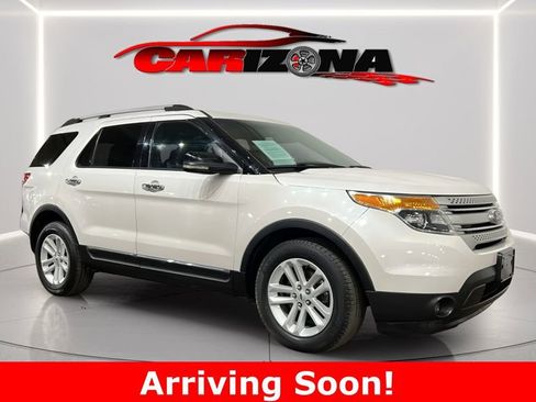 Used 2013 Ford Explorer XLT image 11