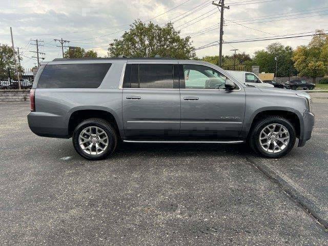 Used 2020 GMC Yukon XL SLE w/ SLE Value Package AWD/4WD image 6