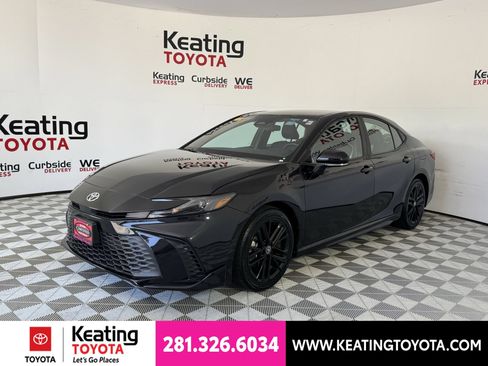 Certified 2025 Toyota Camry SE FWD image 10