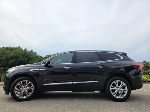 Used 2020 Buick Enclave Avenir w/ Avenir Technology Package AWD/4WD image 25