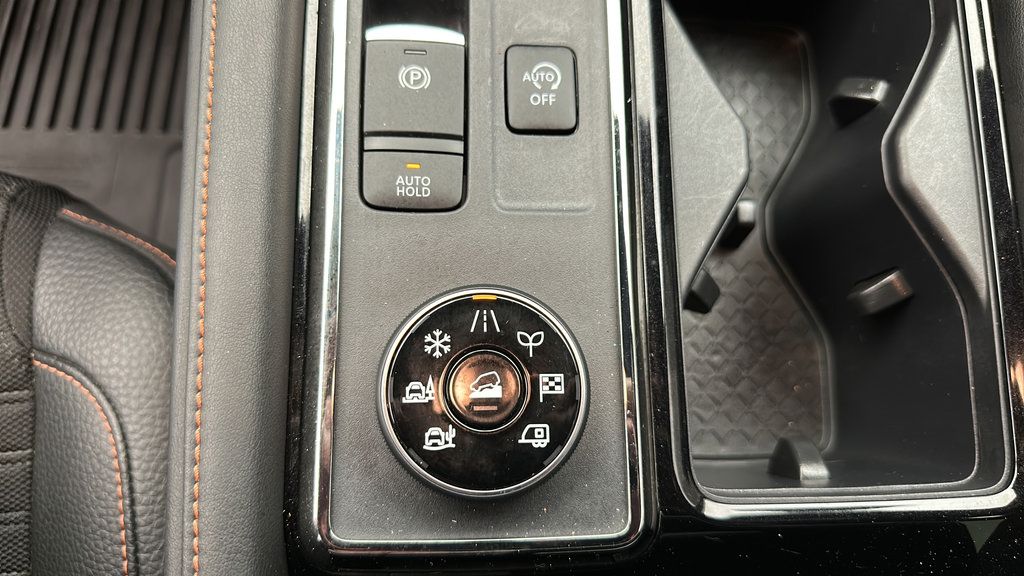 Used 2024 Nissan Pathfinder Rock Creek AWD/4WD image 20