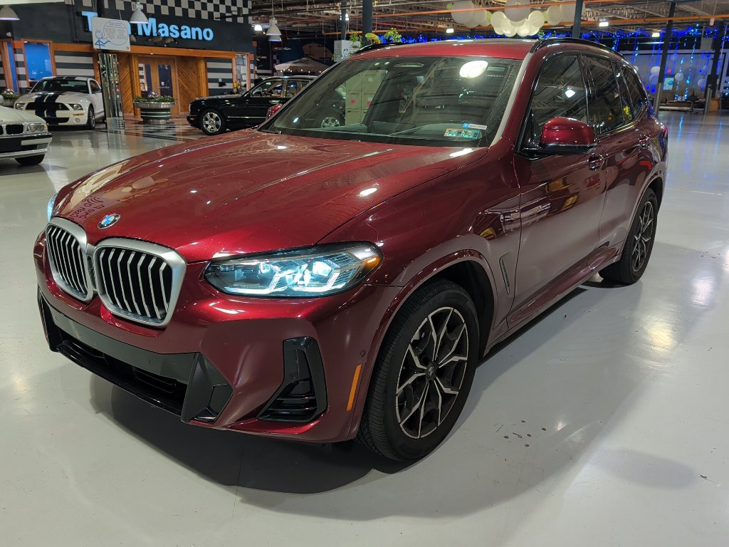 Certified 2024 BMW X3 xDrive30i w/ Premium Package AWD/4WD image 3