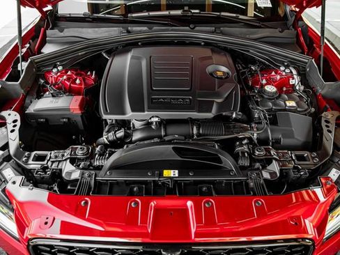 New 2026 Jaguar F-PACE R-Dynamic S image 30