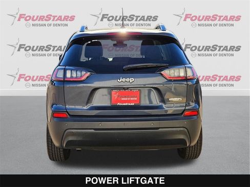 Used 2020 Jeep Cherokee Latitude Plus w/ Cold Weather Group image 5