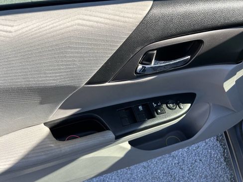Used 2014 Honda Accord LX image 12
