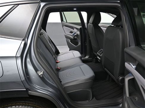 New 2026 Volkswagen Tiguan SE R-Line image 13