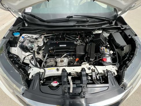Used 2016 Honda CR-V Touring image 10