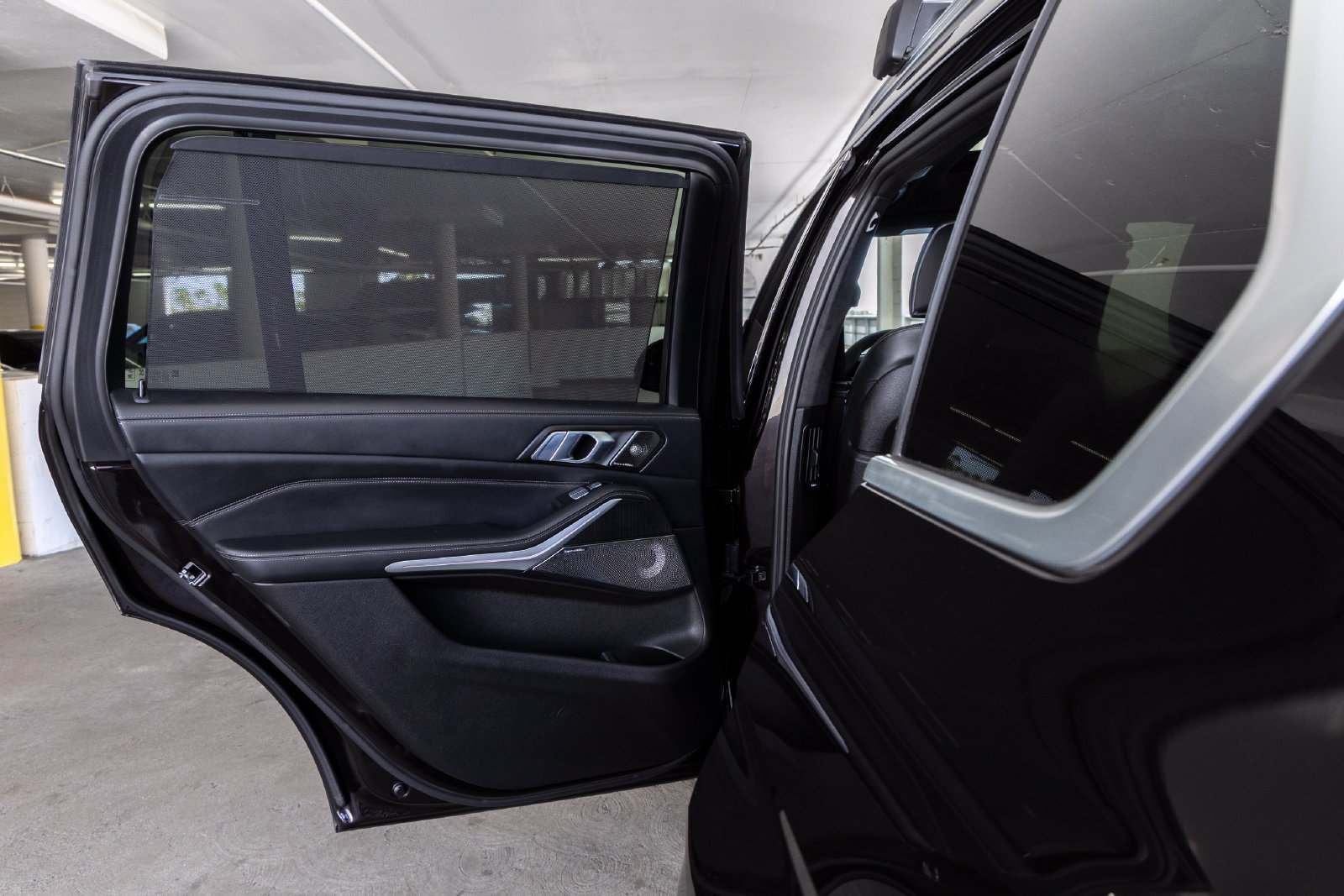 Certified 2023 BMW ALPINA XB7 AWD/4WD image 27